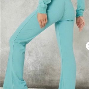 Cute “oversized” glare out joggers